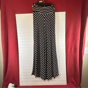 Merona Long Women’s Skirt